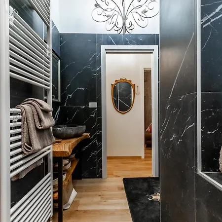 Almera-centro Storico,vasca Idromassaggio Sestola