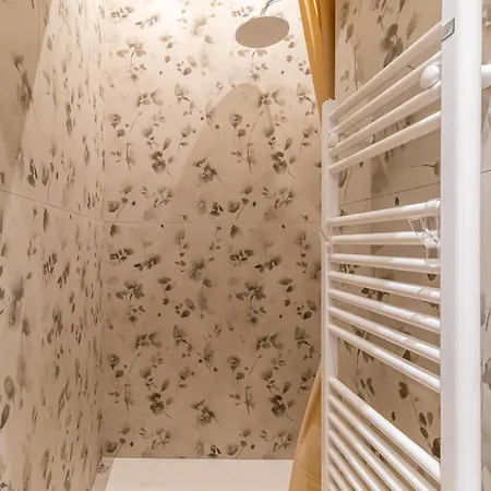 Almera-centro Storico,vasca Idromassaggio