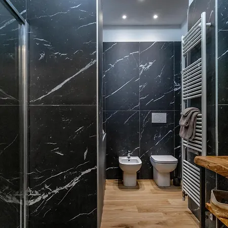 Alméra-centro Storico,vasca Idromassaggio *