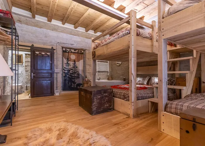 Almera-centro Storico,vasca Idromassaggio Chalet Sestola