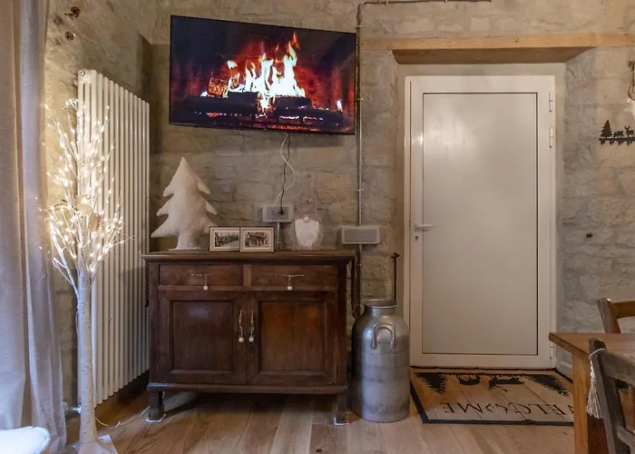 Chalet Almera-centro Storico,vasca Idromassaggio *