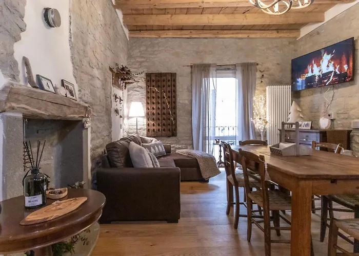 Chalet Almera-centro Storico,vasca Idromassaggio
